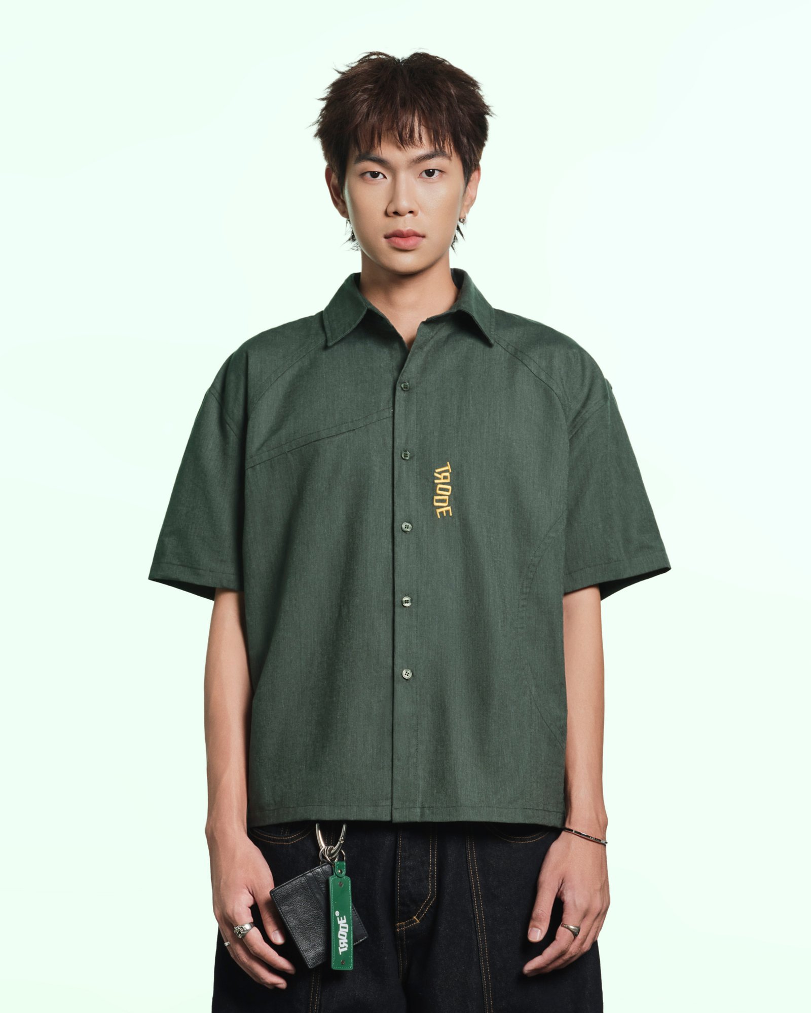 POCKET CUT-OUT SHORT SLEEVE SHIRT